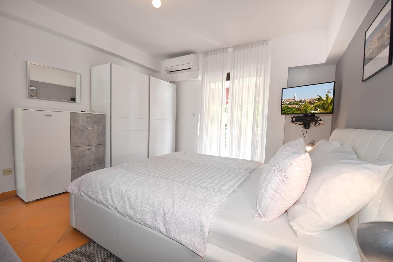Apartment Sambris No 1 Vrsar Ngoại thất bức ảnh