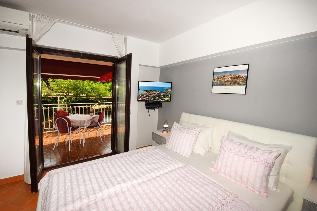 Apartment Sambris No 1 Vrsar Ngoại thất bức ảnh